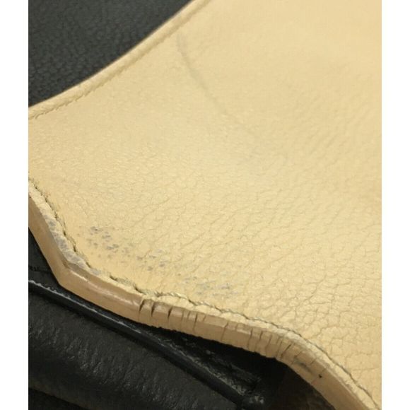 Louis Vuitton LockMe Cartable Shoulder Bag White - Picture 5 of 6